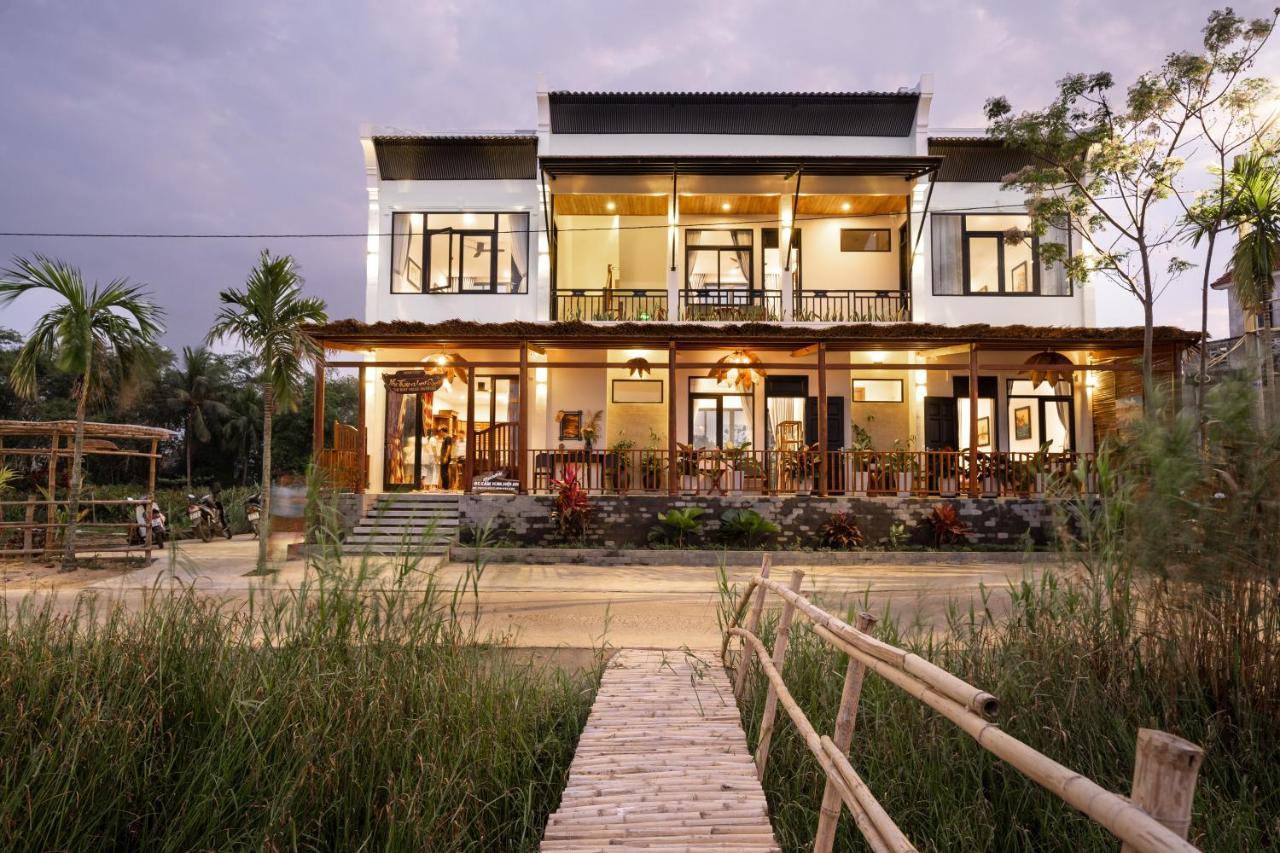 The Boathouse Riverside Homestay Хойан Экстерьер фото