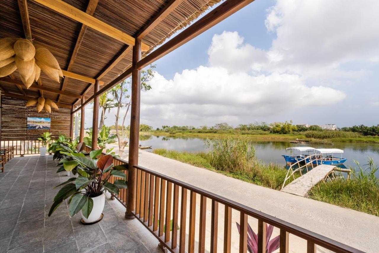 The Boathouse Riverside Homestay Хойан Экстерьер фото