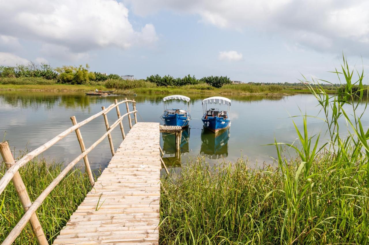 The Boathouse Riverside Homestay Хойан Экстерьер фото